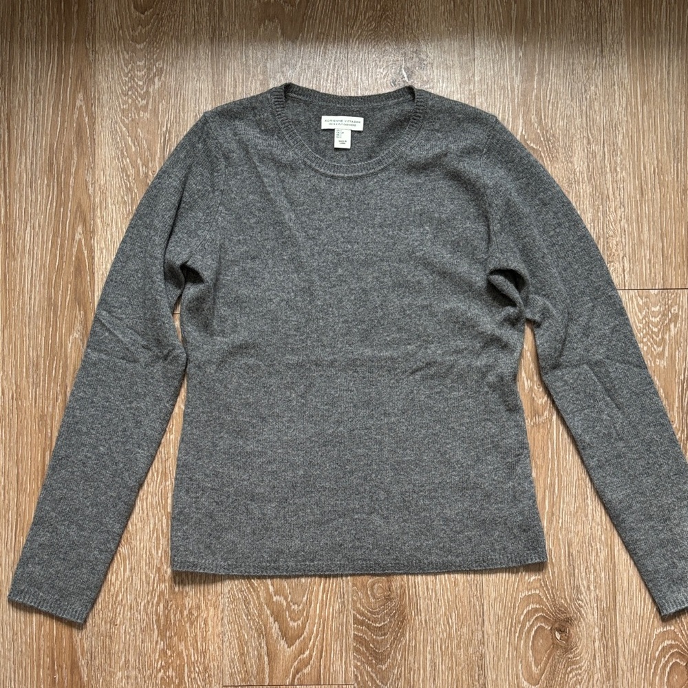 Adrienne Vittadini gray cashmere crew neck sweater, small